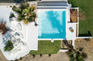 thumbnail: Infinity pool