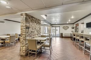 thumbnail: Breakfast area