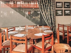 thumbnail: Restaurant