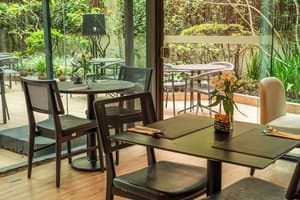 thumbnail: Breakfast area