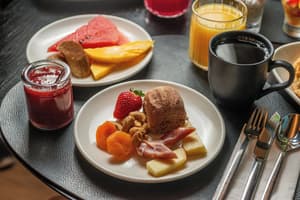 thumbnail: Breakfast area