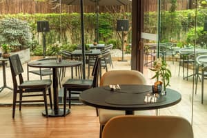 thumbnail: Breakfast area