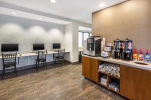 thumbnail: Breakfast area