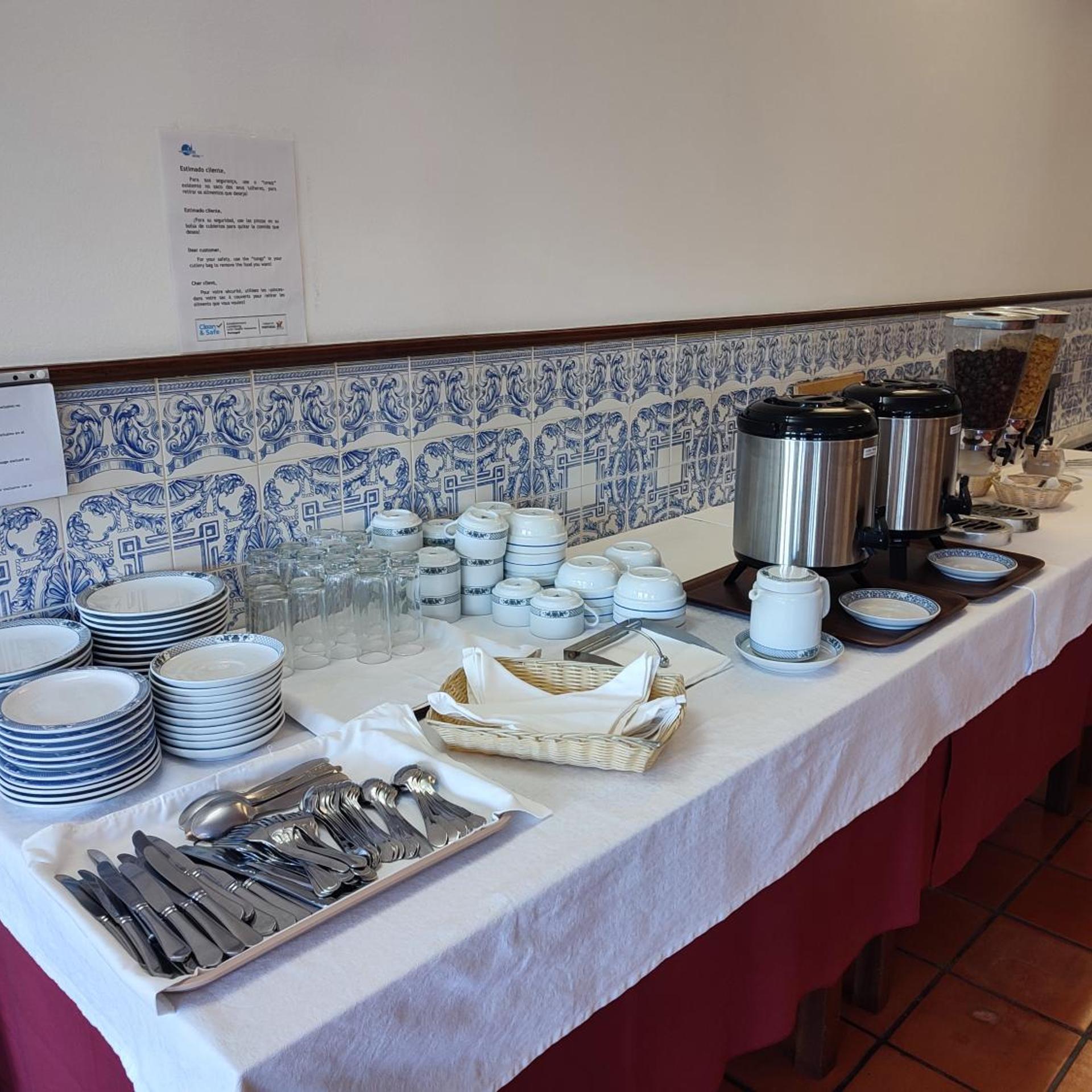 Restaurant-cafeteria
