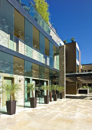 thumbnail: Exterior