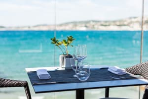 thumbnail: Dining