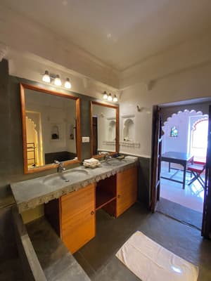 thumbnail: Bathroom