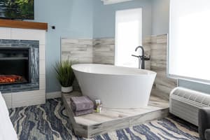 thumbnail: Deep soaking bathtub
