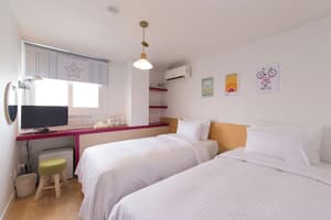 thumbnail: Room
