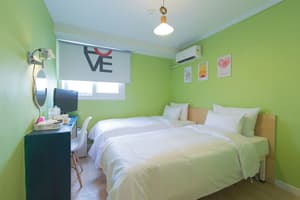 thumbnail: Room