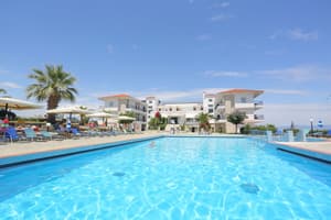 thumbnail: Outdoor pool