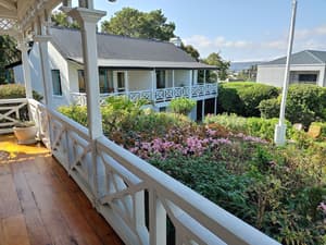 thumbnail: Exterior