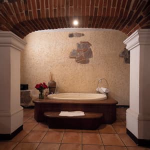 thumbnail: Deep soaking bathtub