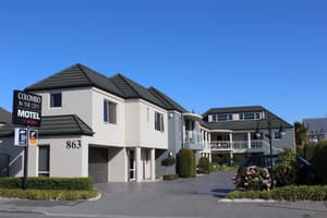 thumbnail: Property entrance