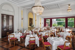 thumbnail: Restaurant