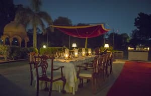 thumbnail: Restaurant