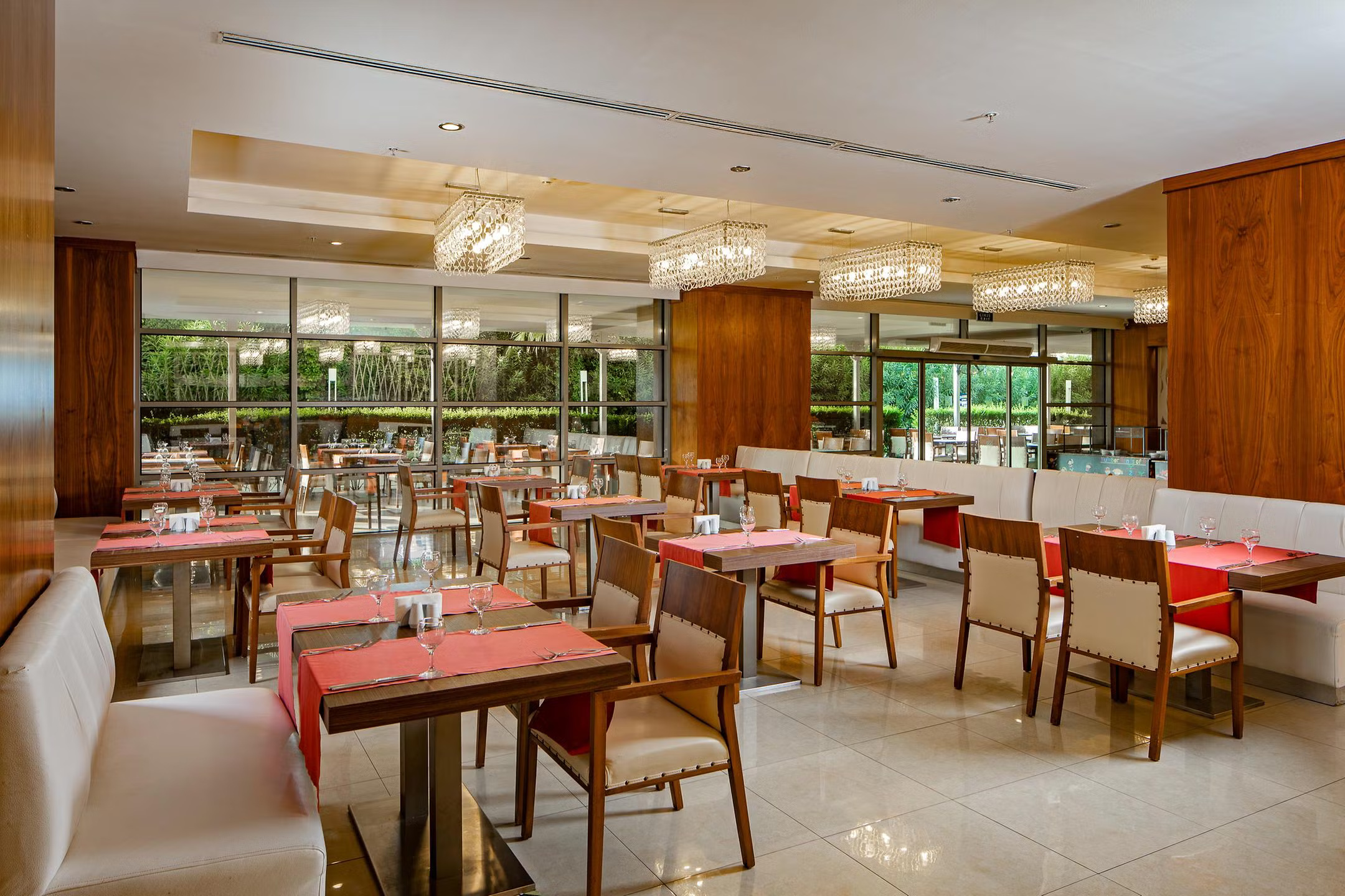 Restaurant-cafeteria