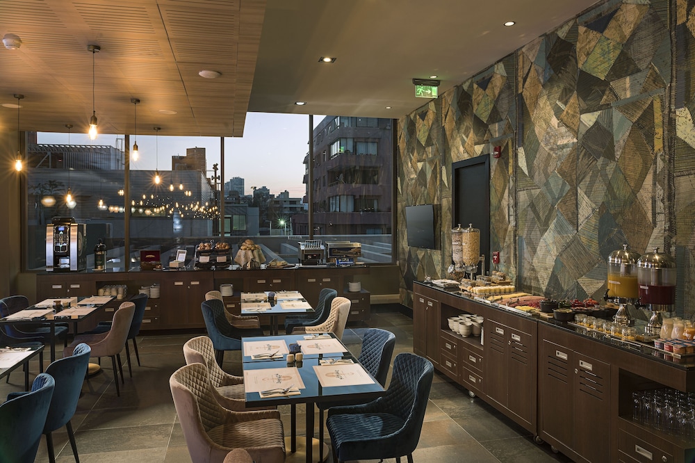 Restaurant-cafeteria