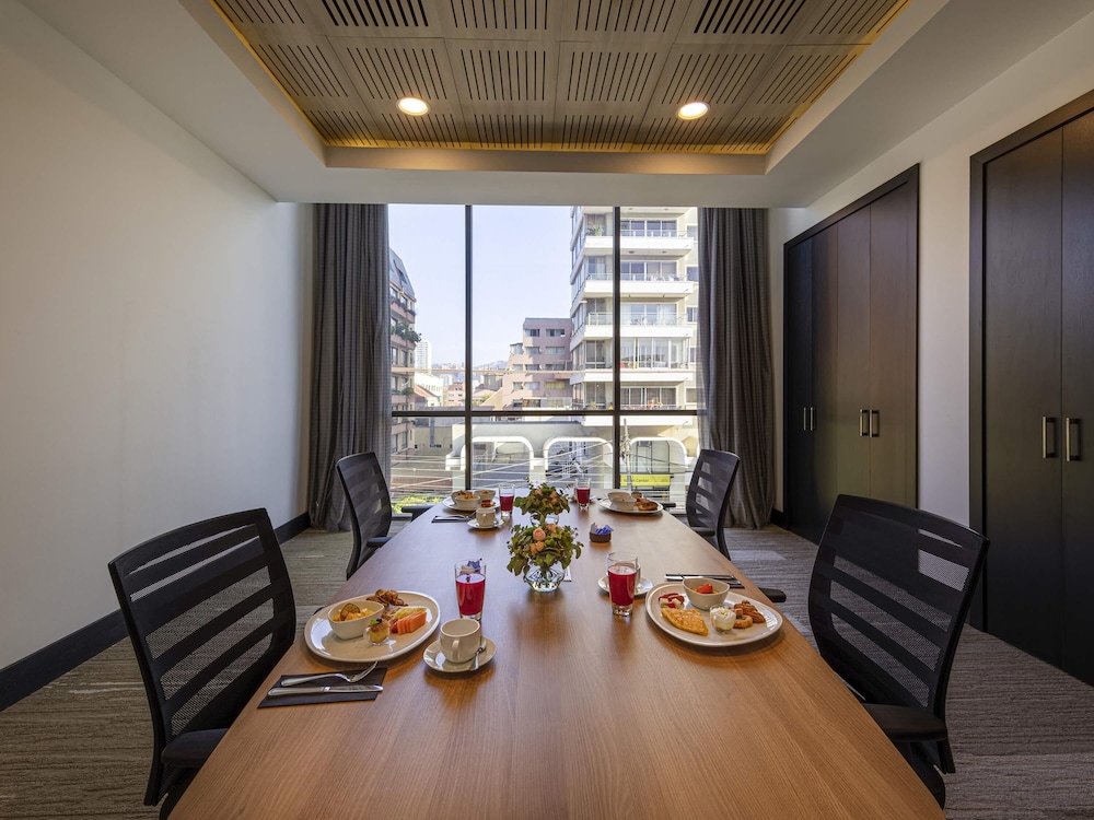 Restaurant-cafeteria