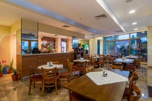 thumbnail: Restaurant-cafeteria