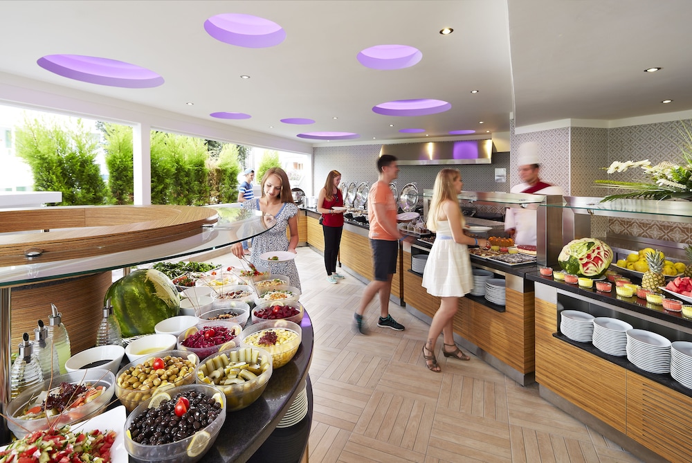 Restaurant-cafeteria