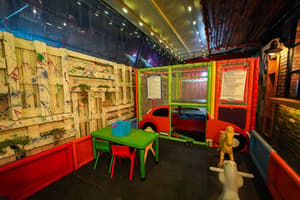 thumbnail: Restaurant