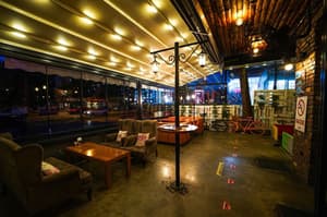 thumbnail: Restaurant