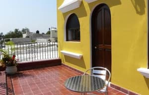 thumbnail: Outdoor dining