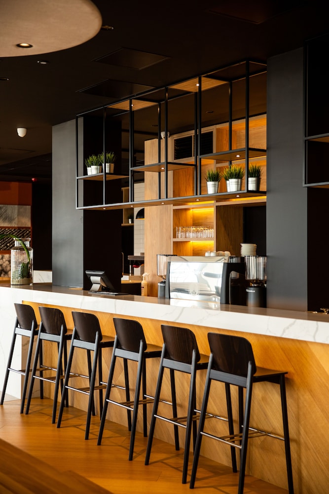 Restaurant-cafeteria