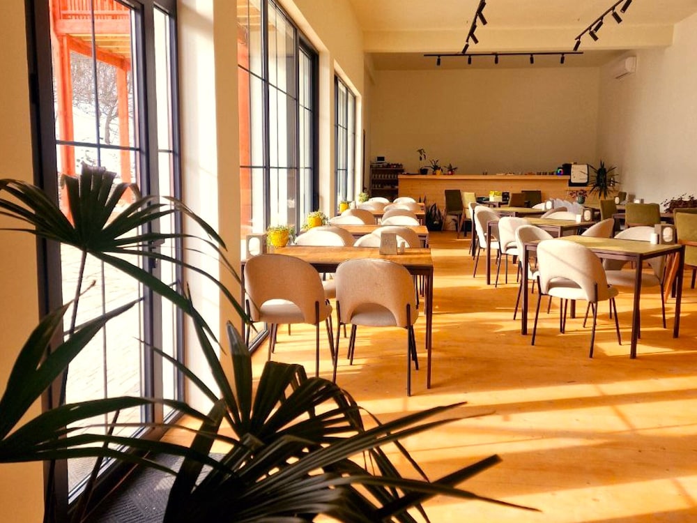 Restaurant-cafeteria