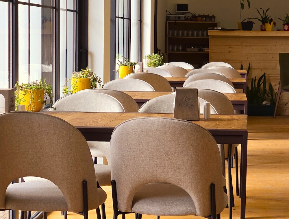 Restaurant-cafeteria