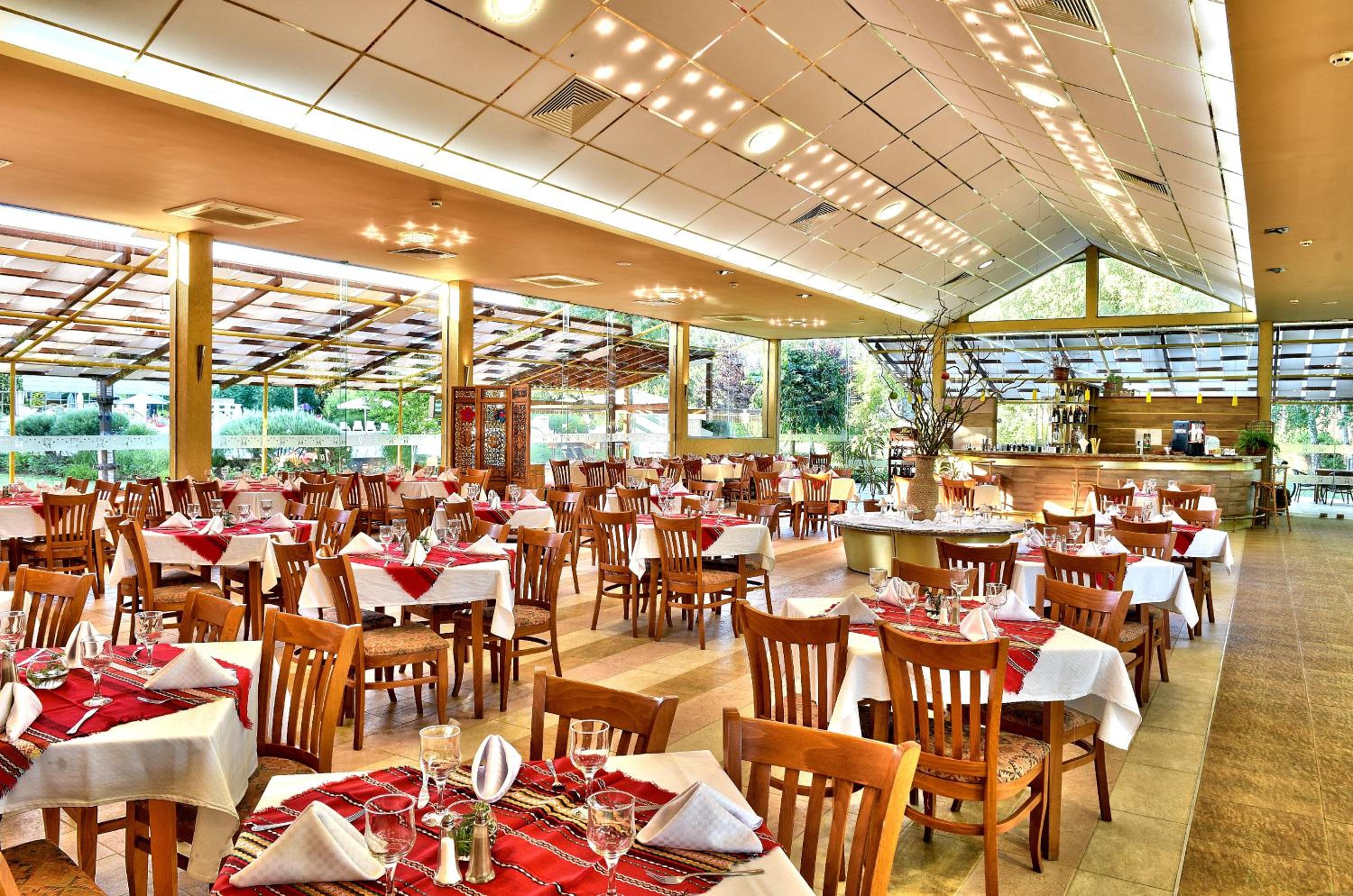 Restaurant-cafeteria