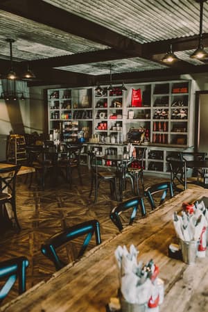 thumbnail: Restaurant