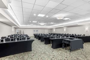thumbnail: Business center