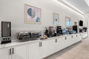 thumbnail: Breakfast area