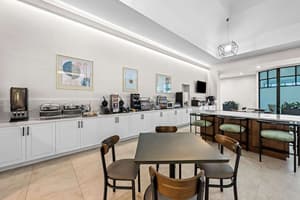 thumbnail: Breakfast area