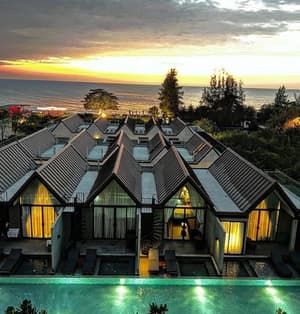 thumbnail: Exterior