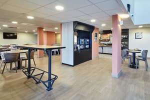thumbnail: Breakfast buffet