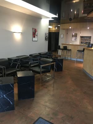 thumbnail: Bar (on property)