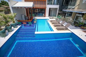 thumbnail: Pool