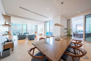 thumbnail: Dining room