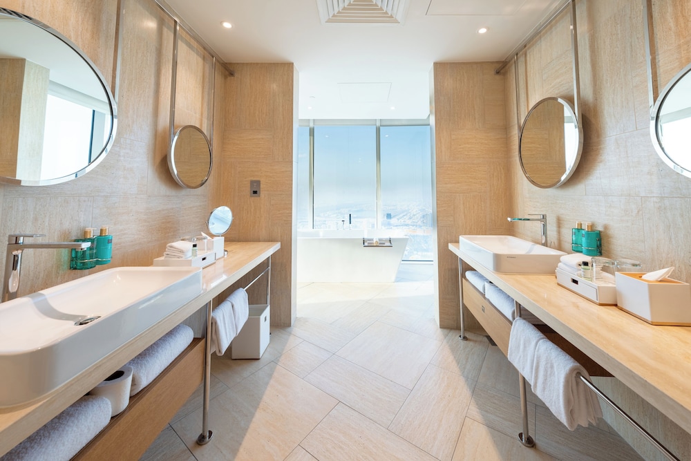 Bathroom amenities