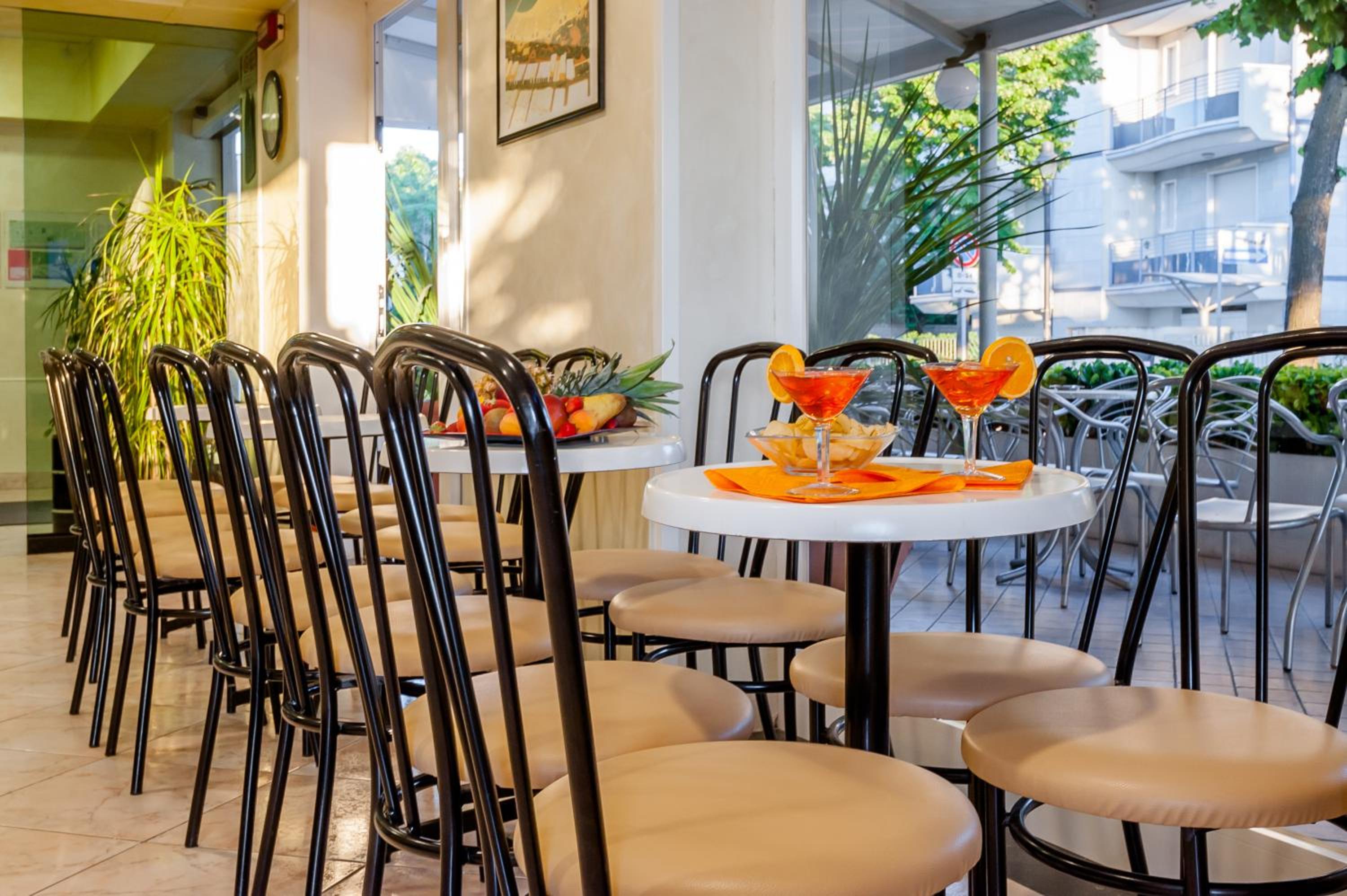 Restaurant-cafeteria