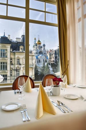 thumbnail: Restaurant
