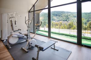thumbnail: Gym
