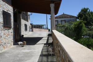 thumbnail: 81868010.jpg
