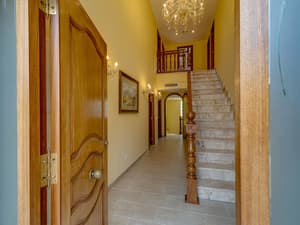 thumbnail: Interior