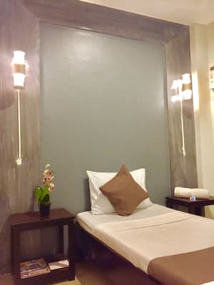 thumbnail: Room