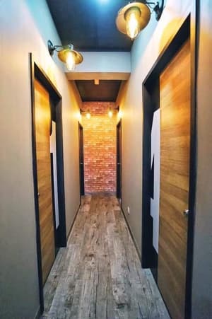 thumbnail: Hallway