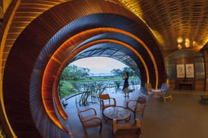 thumbnail: Lobby sitting area